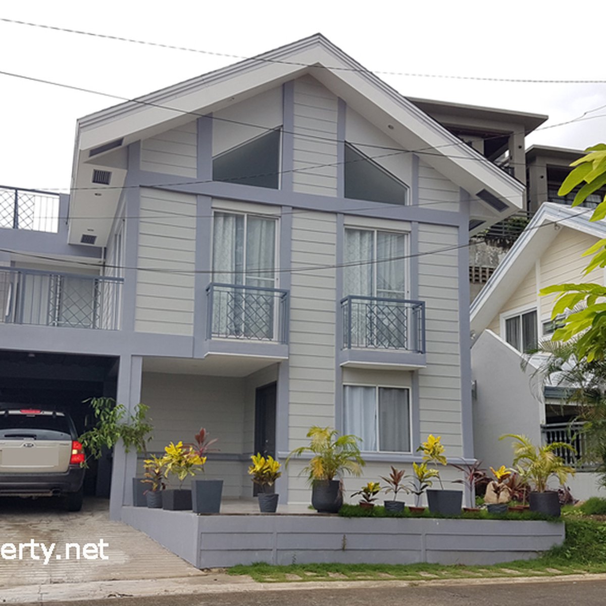 4bedroom Single Attached House For Sale in Mandaue Cebu [House and Lot