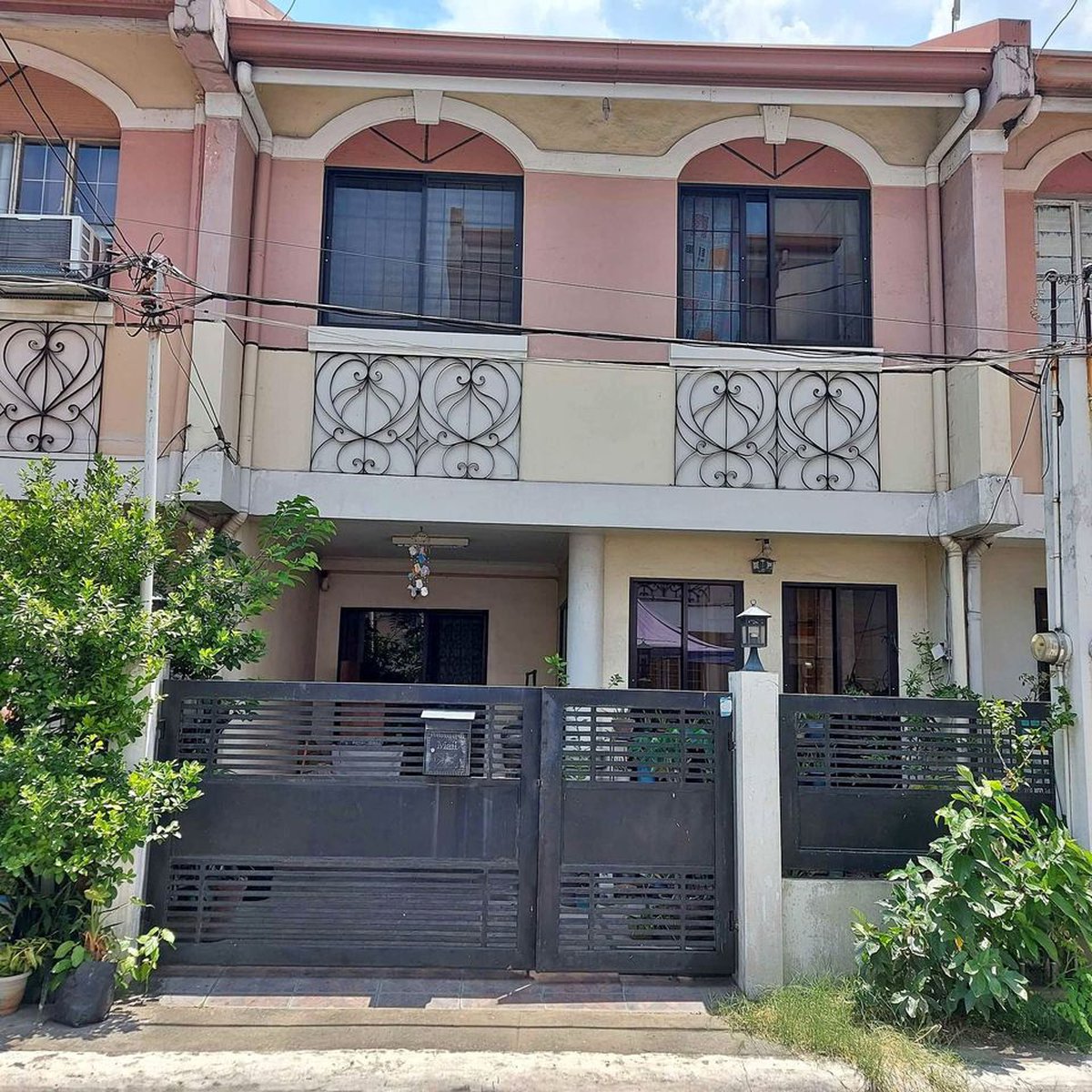 3BR House and Lot for Sale in Sun Valley, Paranaque City [House and Lot