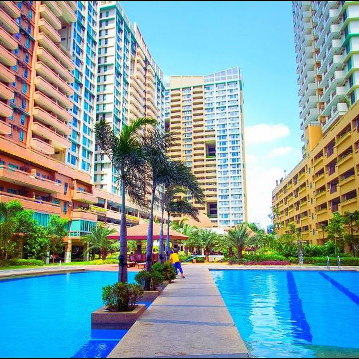 3BEDROOM WITH PARKING IN DANSALAN GARDEN RESDIENCES MANDALUYONG CITY