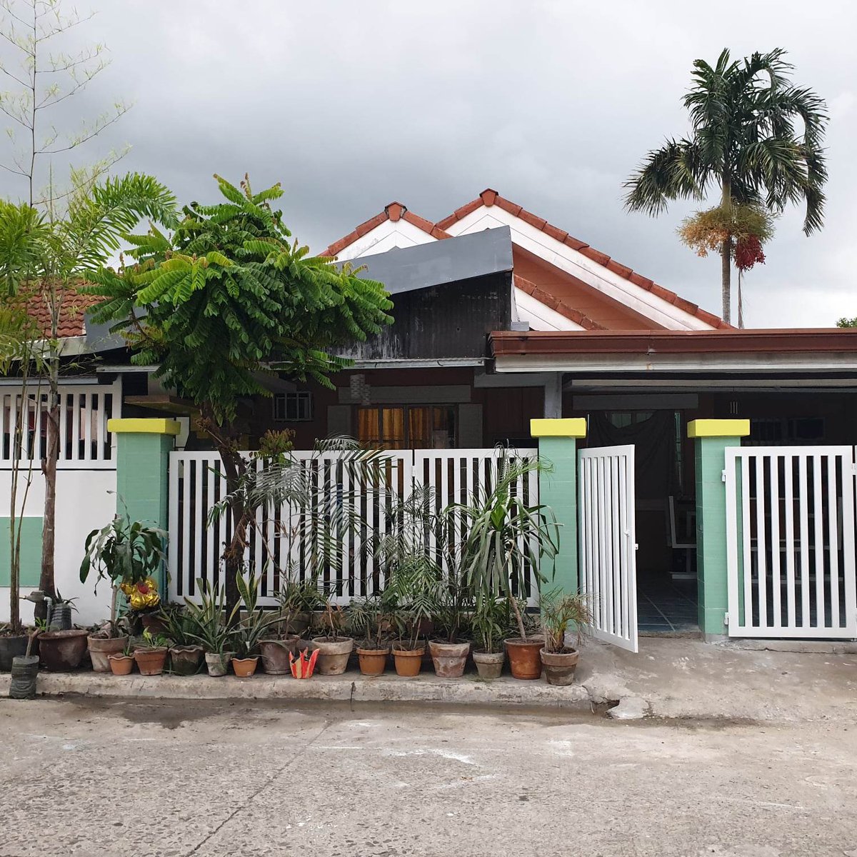 Cheapest 3Bedroom furnished house for rent in Camella oton iloilo