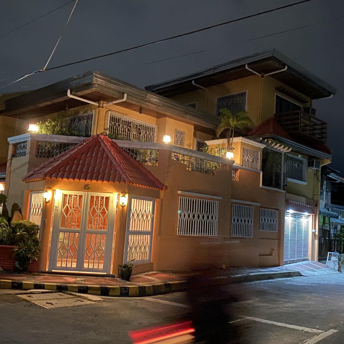 4BR Townhouse for Rent/Sale in Teachers Village Quezon City [House and