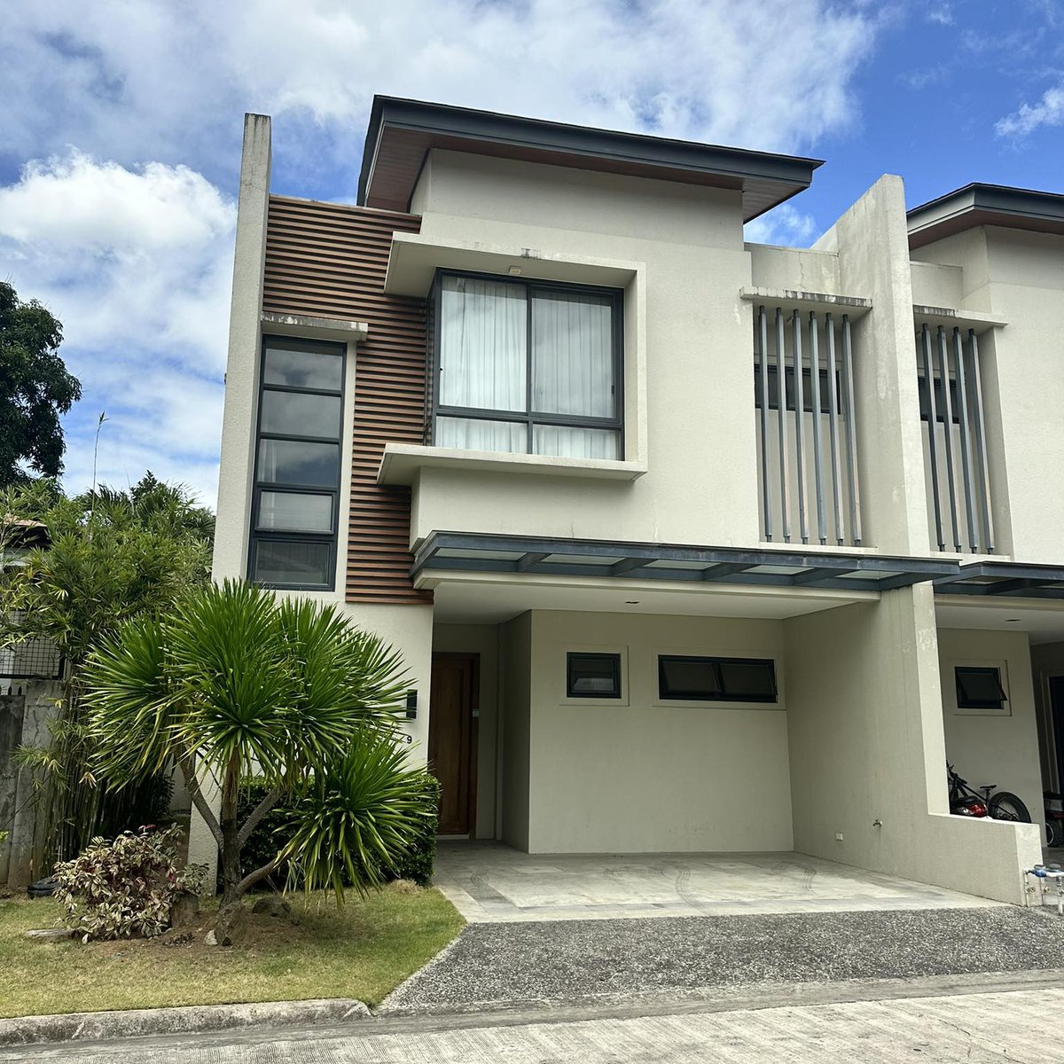 FOR RENT 3BR House in Botanika Subdiv, Talamban, Cebu. Near Ateneo. [House and Lot 🏘️] (April