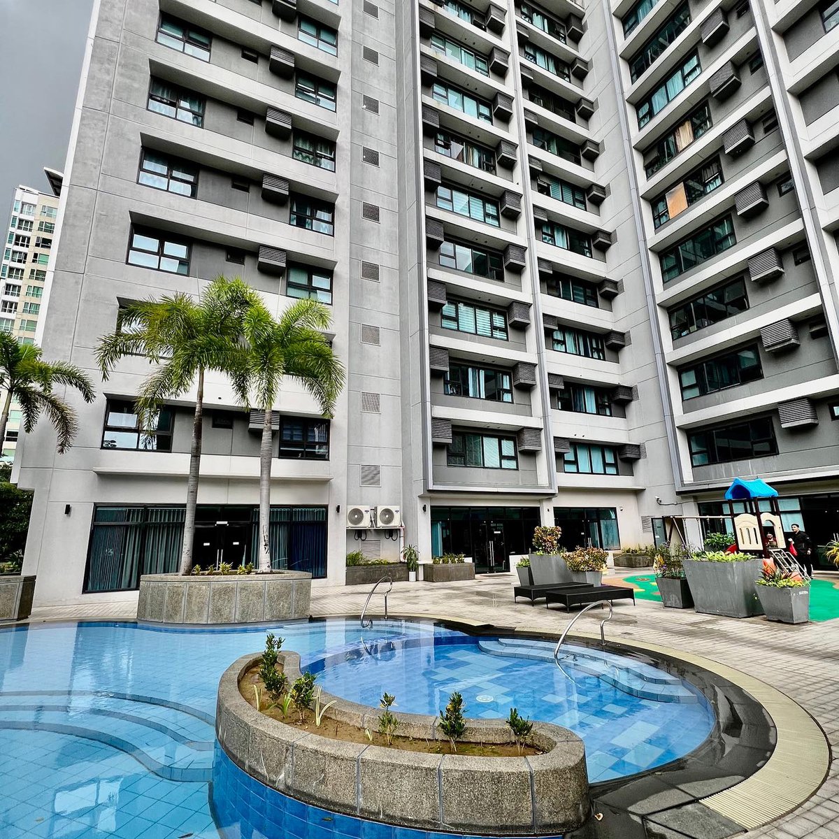 For Sale Foreclosed Two Bedroom The Fort Residences, BGC, Taguig City