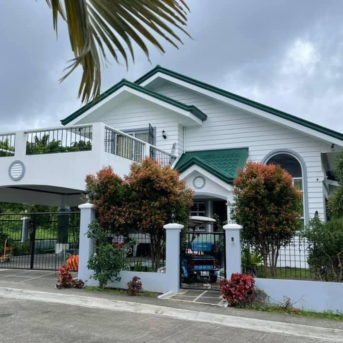 4BR House and Lot for Sale in Alta Monte Subdivision, Tagaytay City