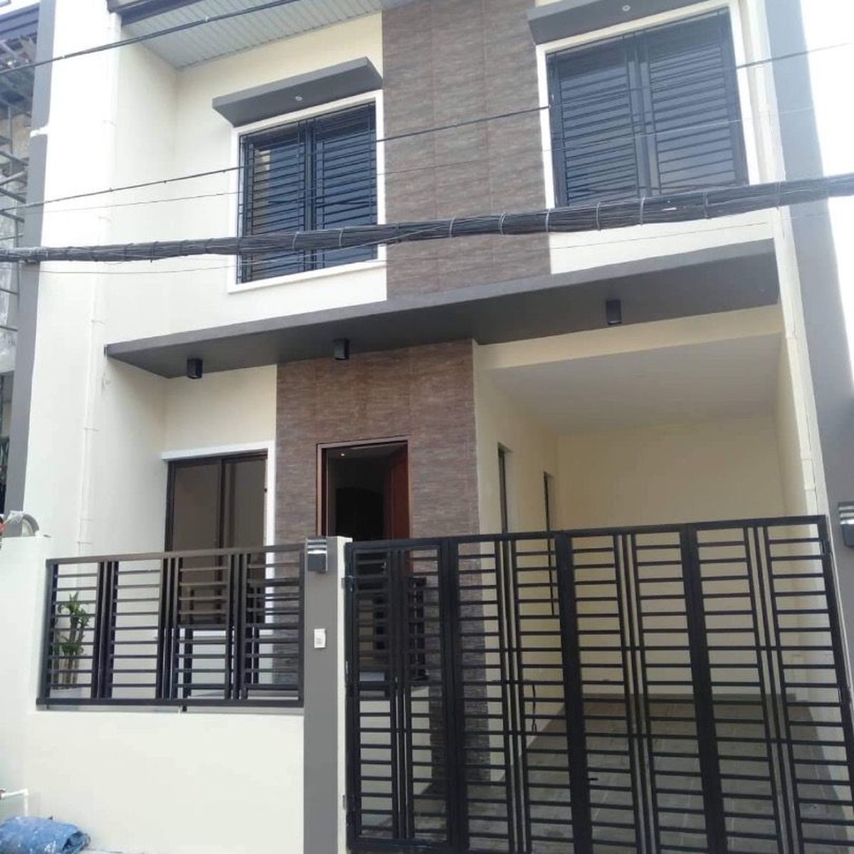 For Sale Three Bedroom @ Pinagbuhatan Townhouse [House and Lot 🏘️ ...