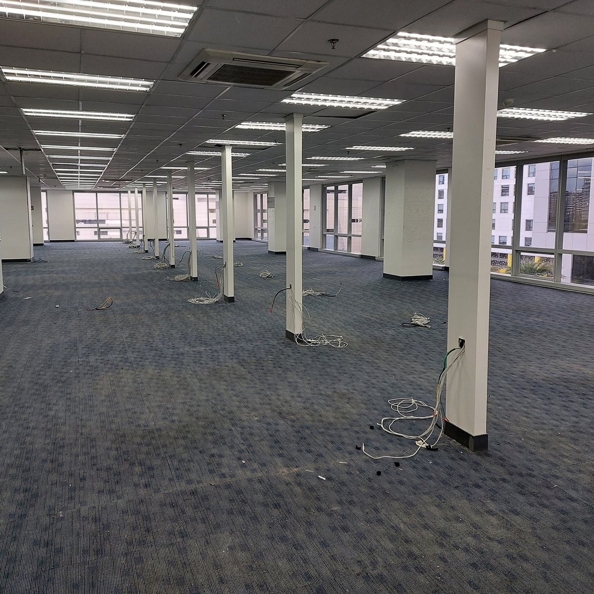 fitted-office-space-for-lease-rent-pasay-city-near-moa-1000-sqm