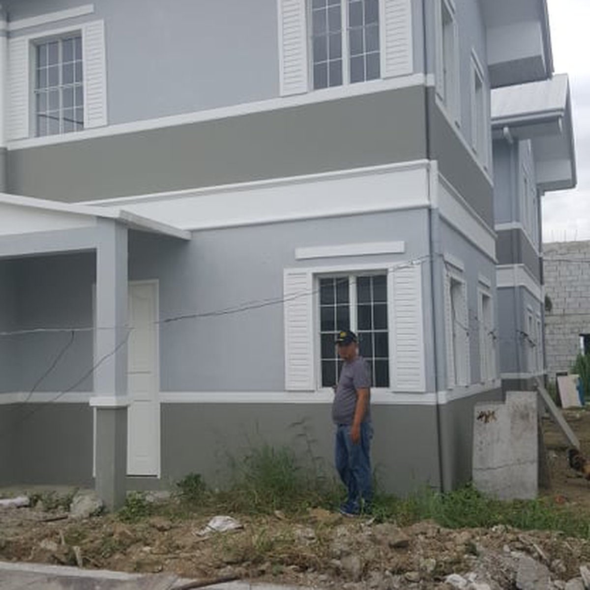 Pasalo/Assume Balance House and Lot in Rosedale Residences [House and