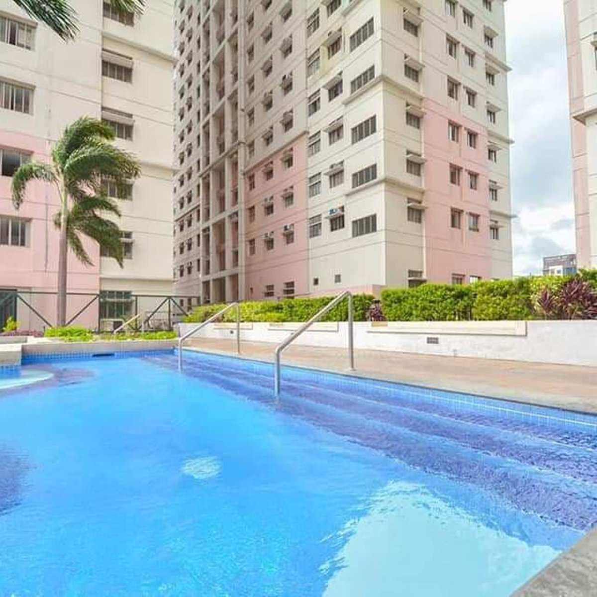 Condo near Robinsons Magnolia P25000 month Ready For Occupancy 2BR