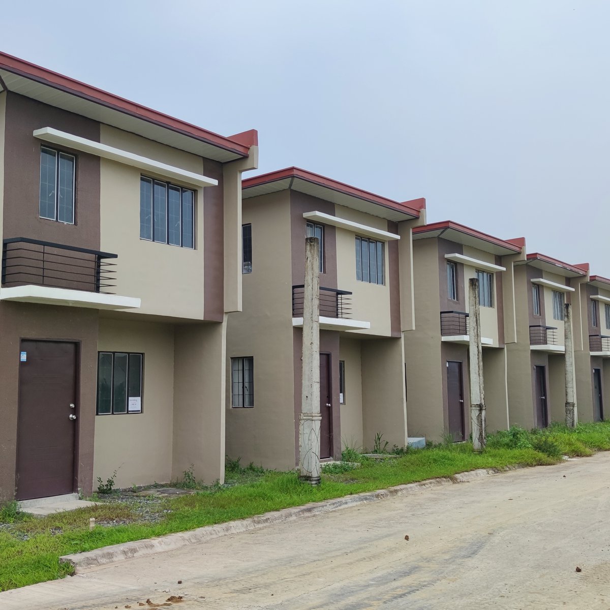 Single Firewall in Subic, Zambales [House and Lot 🏘️] (May 2022) in