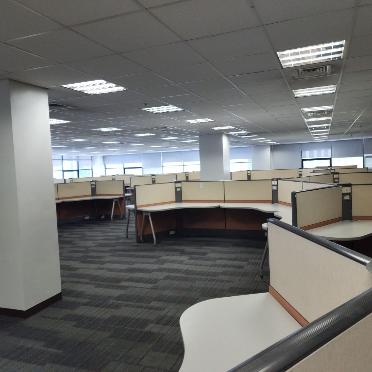 1000 sqm Fitted Office Space Lease Rent Alabang Muntinlupa