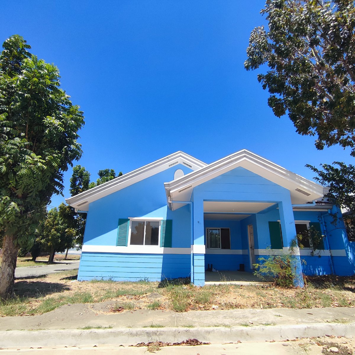 Bungalow House for Sale in Pangasinan Near City [House and Lot 🏘️