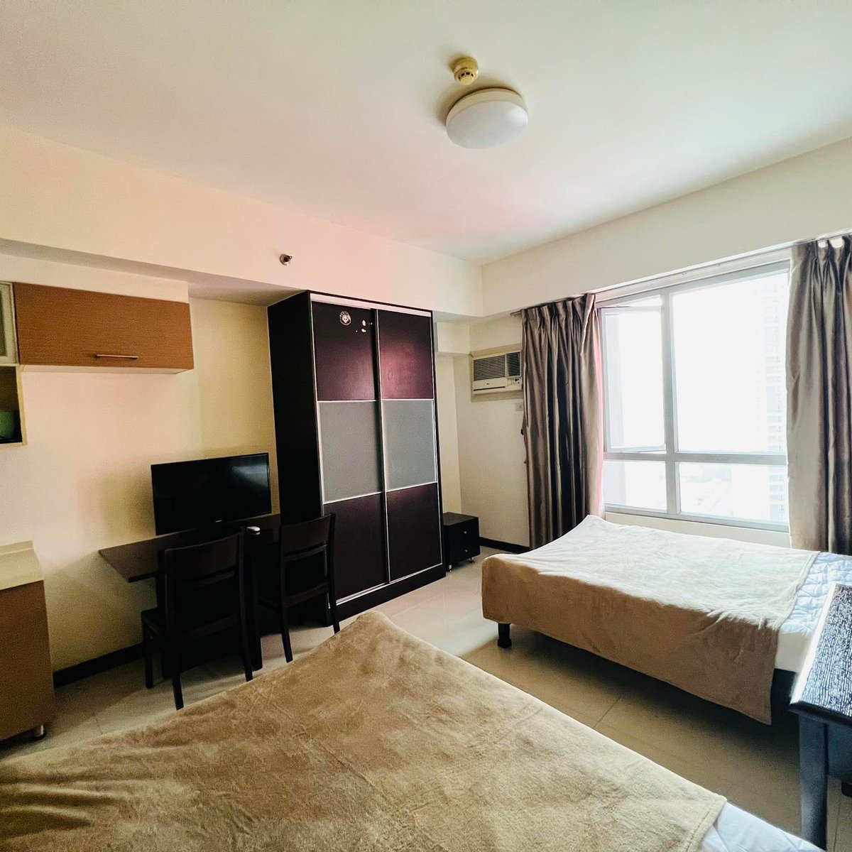 FOR RENT STUDIO IN PIONEER MANDALUYONG NEAR MRT BONI STN [Condo 🏙️