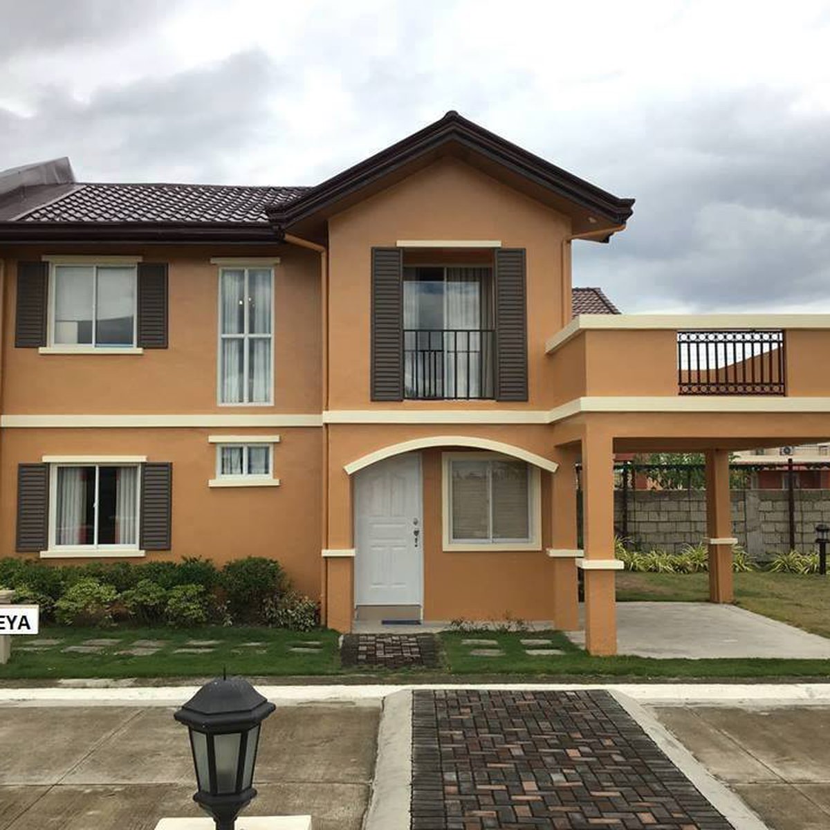 AFFORDABLE HOUSE AND LOT WITH CARPORT AND BALCONY IN ANTIPOLO RIZAL
