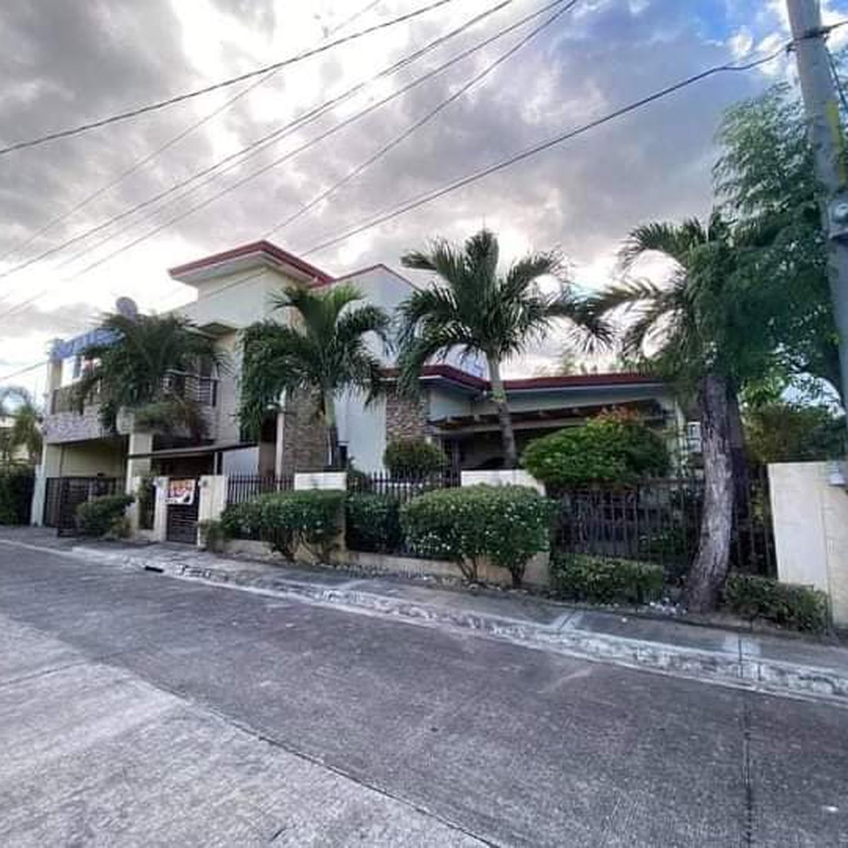 FOR SALE! READY FOR OCCUPANCY HOUSE AND LOT IN DAU MABALACAT PAMPANGA