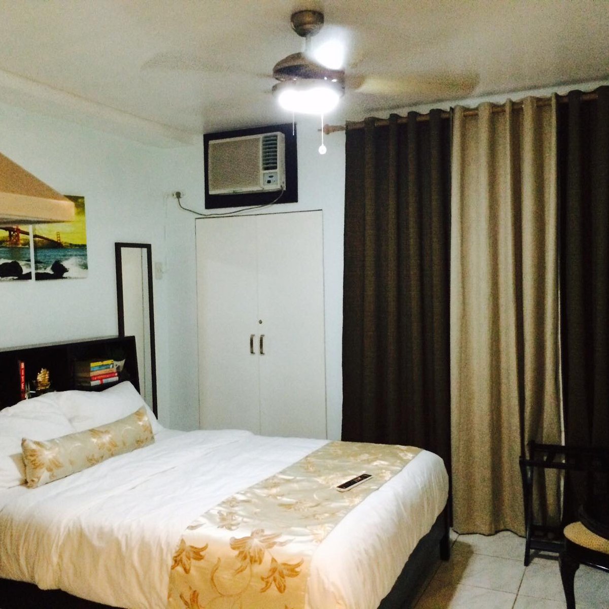 Studio Unit with Balcony for Rent in Belair SOHO Makati City [Condo 🏙️