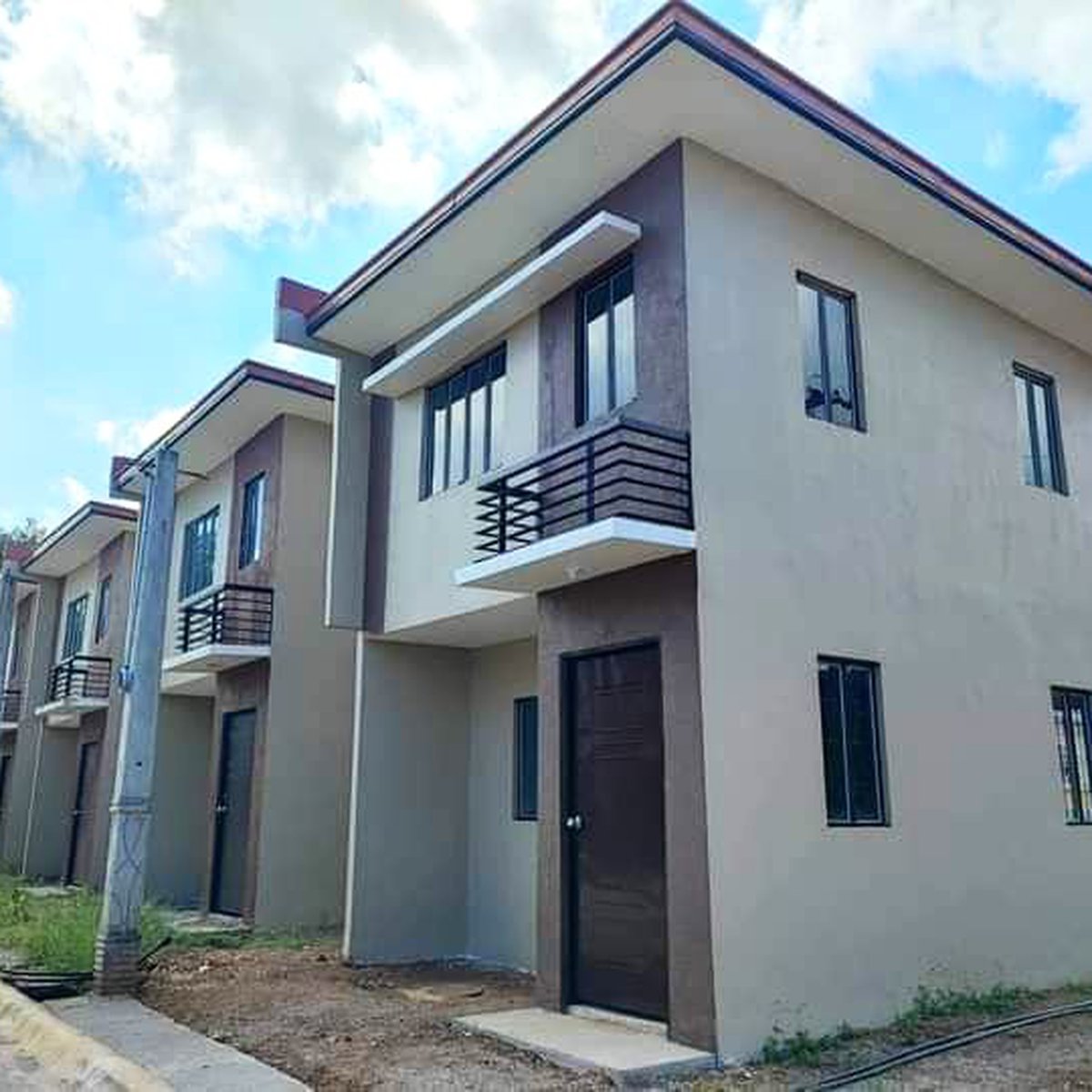 Non Ready for occupancy 2 Storey single Firewall Manaoag Pangasinan [House and Lot 🏘️] (March
