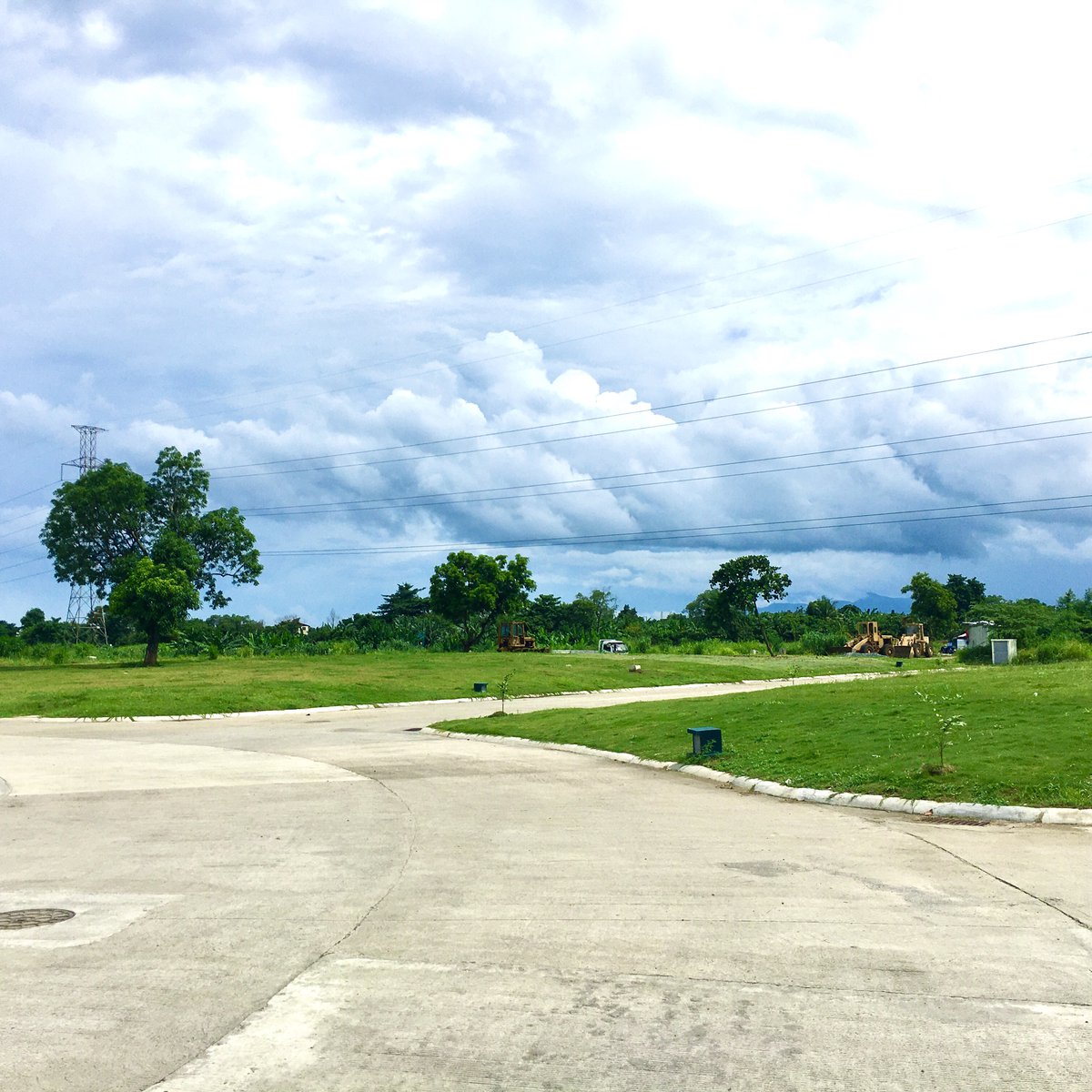 PRIME MEMORIAL LOTS Santa Rosa, Laguna [Lot 🚜] (January 2023) in