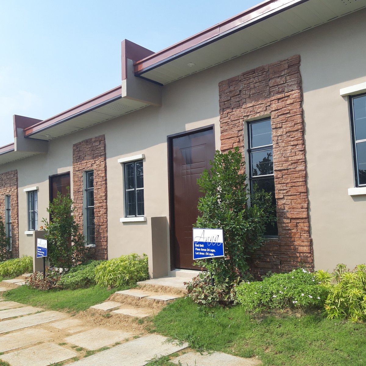 1bedroom Rowhouse For Sale in Rosario Batangas [House and Lot 🏘️