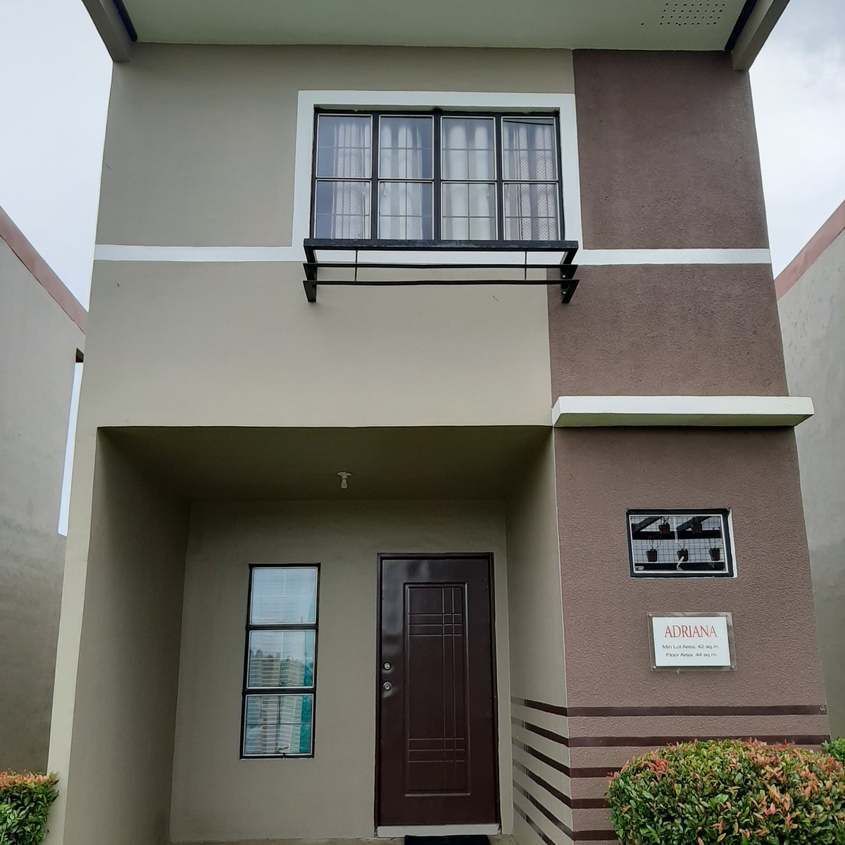For Sale Townhouse in South Luzon [House and Lot 🏘️] (September 2021