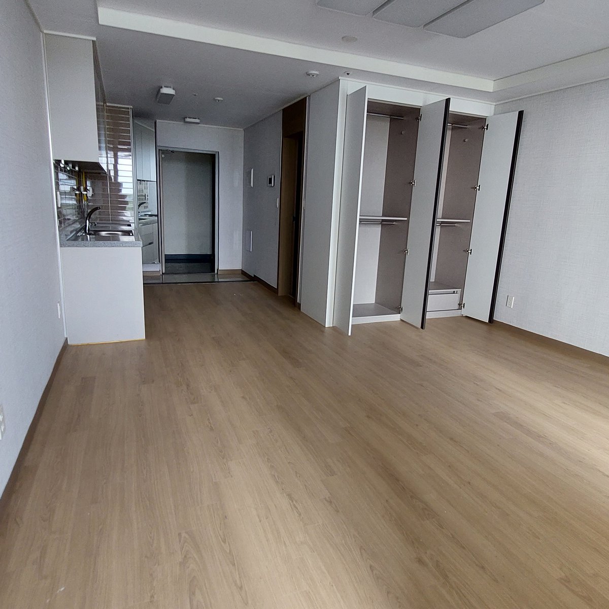 FOR SALE CONDO IN CLARK [Condos 🏙️] (September 2024) in Clark, Angeles