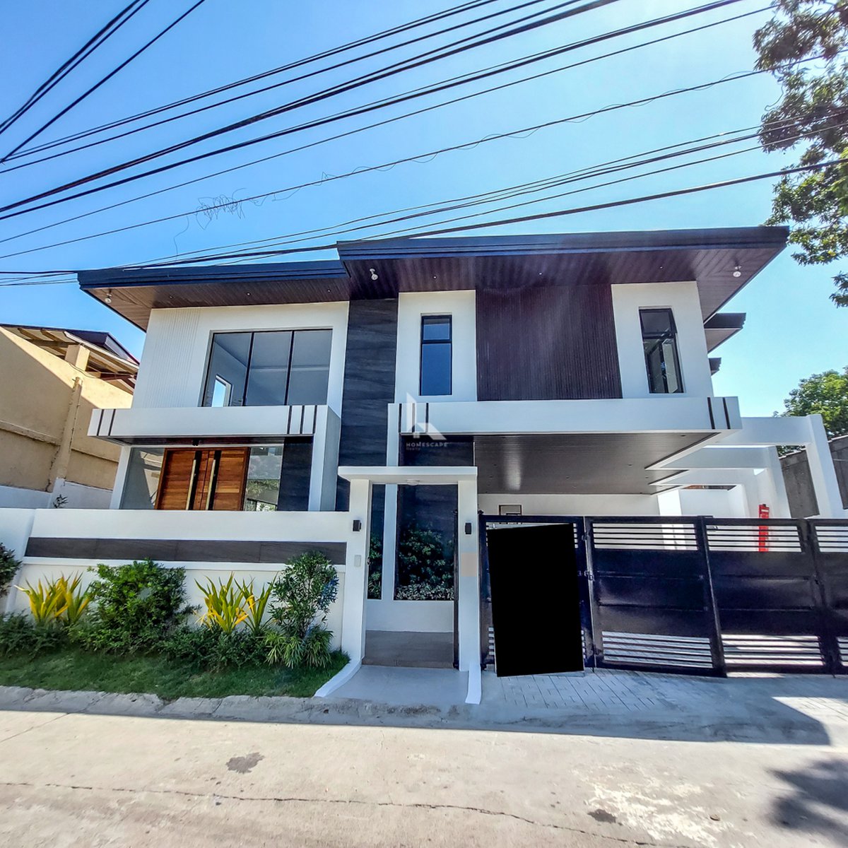 5bedroom Single Detached House For Sale in Parañaque Metro Manila