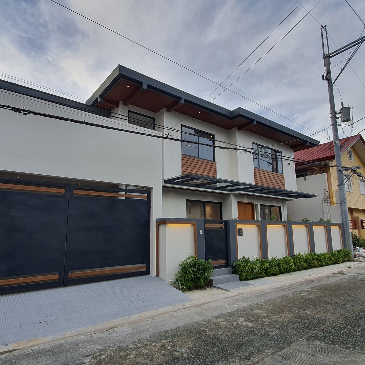 5bedroom Single Detached House For Sale in Cainta Rizal [House and Lot