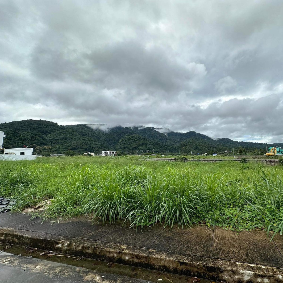 240sqm Residential Lot for Sale inside subdivision in Los Banos,Laguna