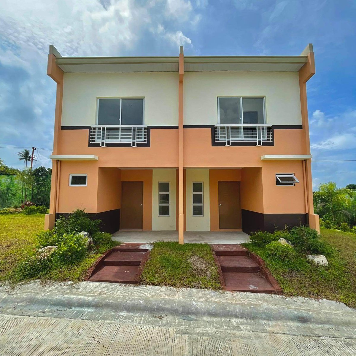 LAST UNIT 2BEDROOM TOWNHOUSE RODRIGUES (MONTALBAN), RIZAL [House