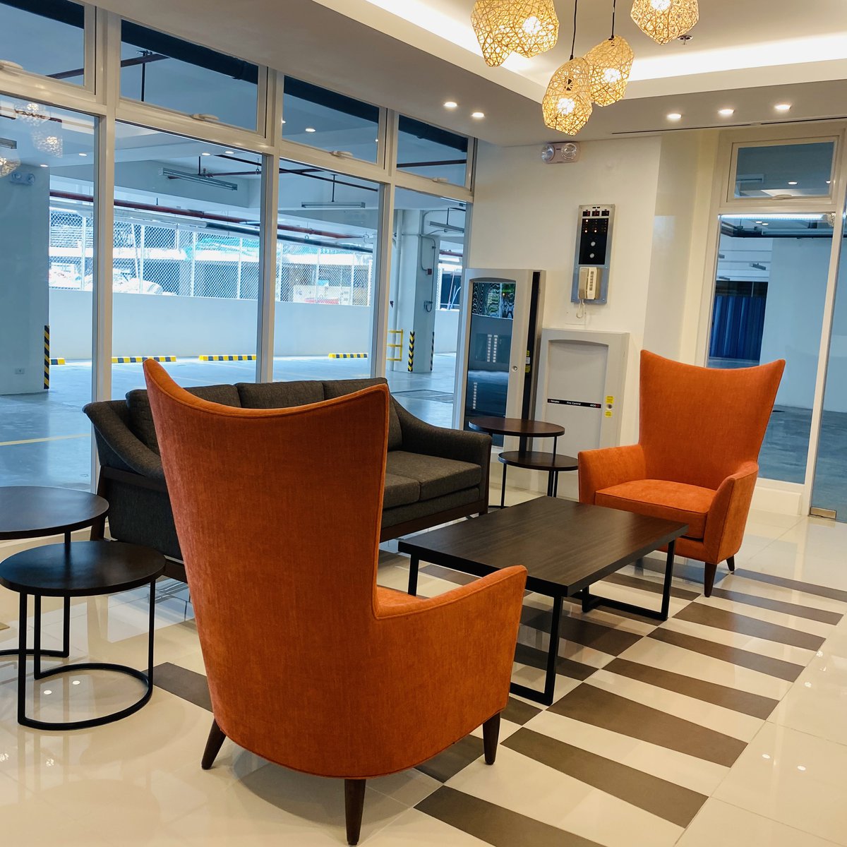 MOVEIN ASAP! Affordable 2Bedroom condo in Mandaluyong near EDSA/BGC