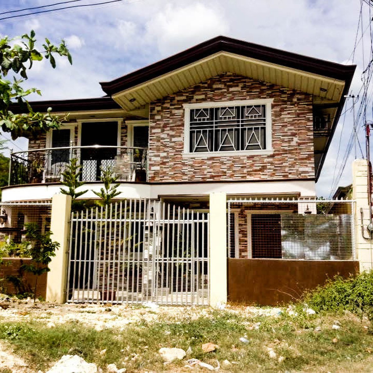 3bedroom House For Sale By Owner in Jubay Liloan Cebu City [House and