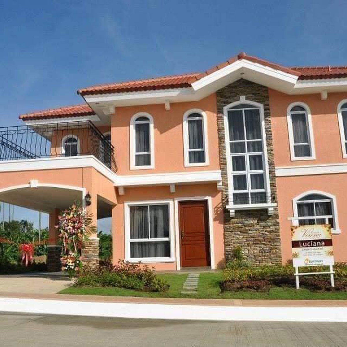 Brgy hoyo silang cavite sta. rosa/tagaytay road [House and Lot 🏘️