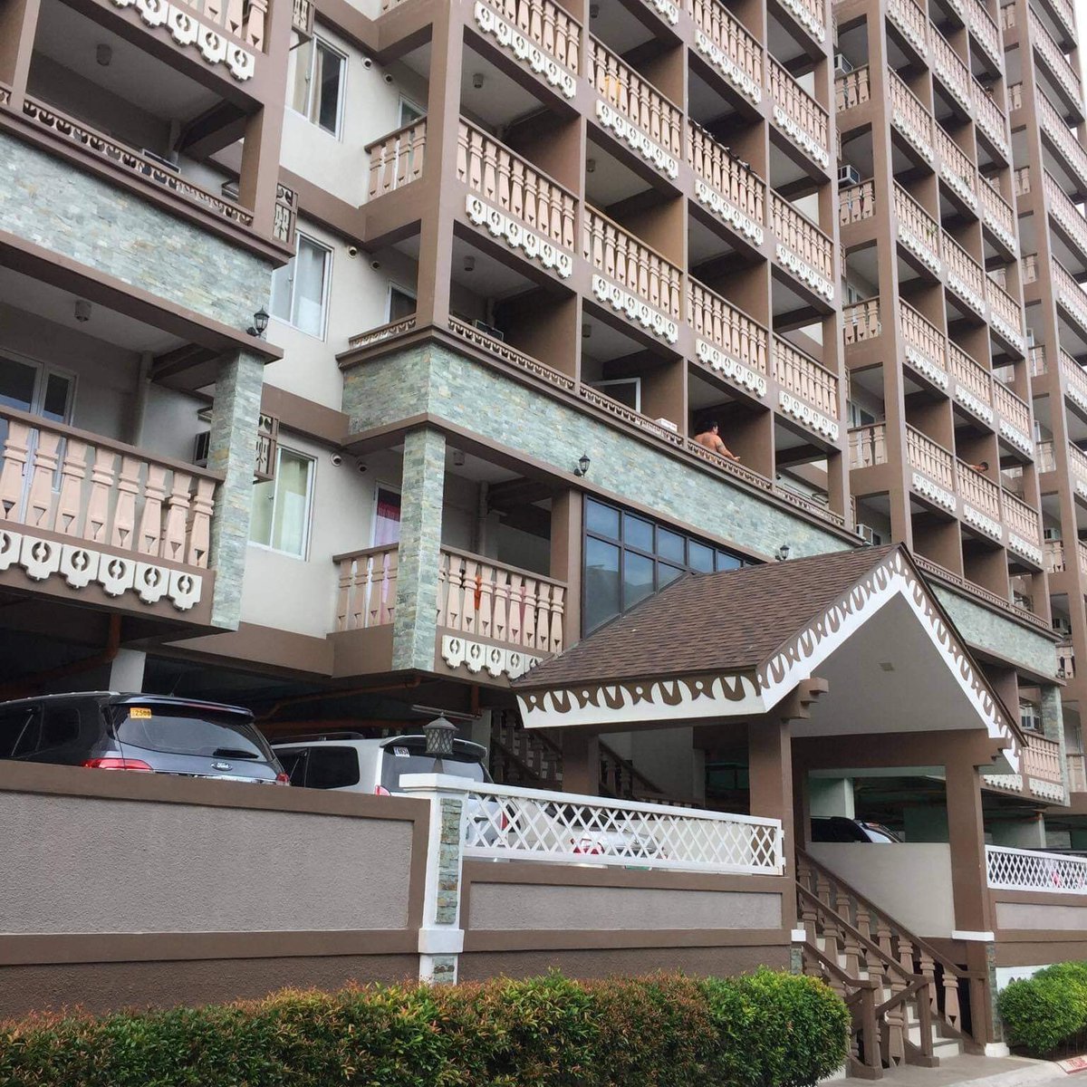 Studio Unit for Rent in Pinecrest New Manila Quezon City [Condo 🏙️