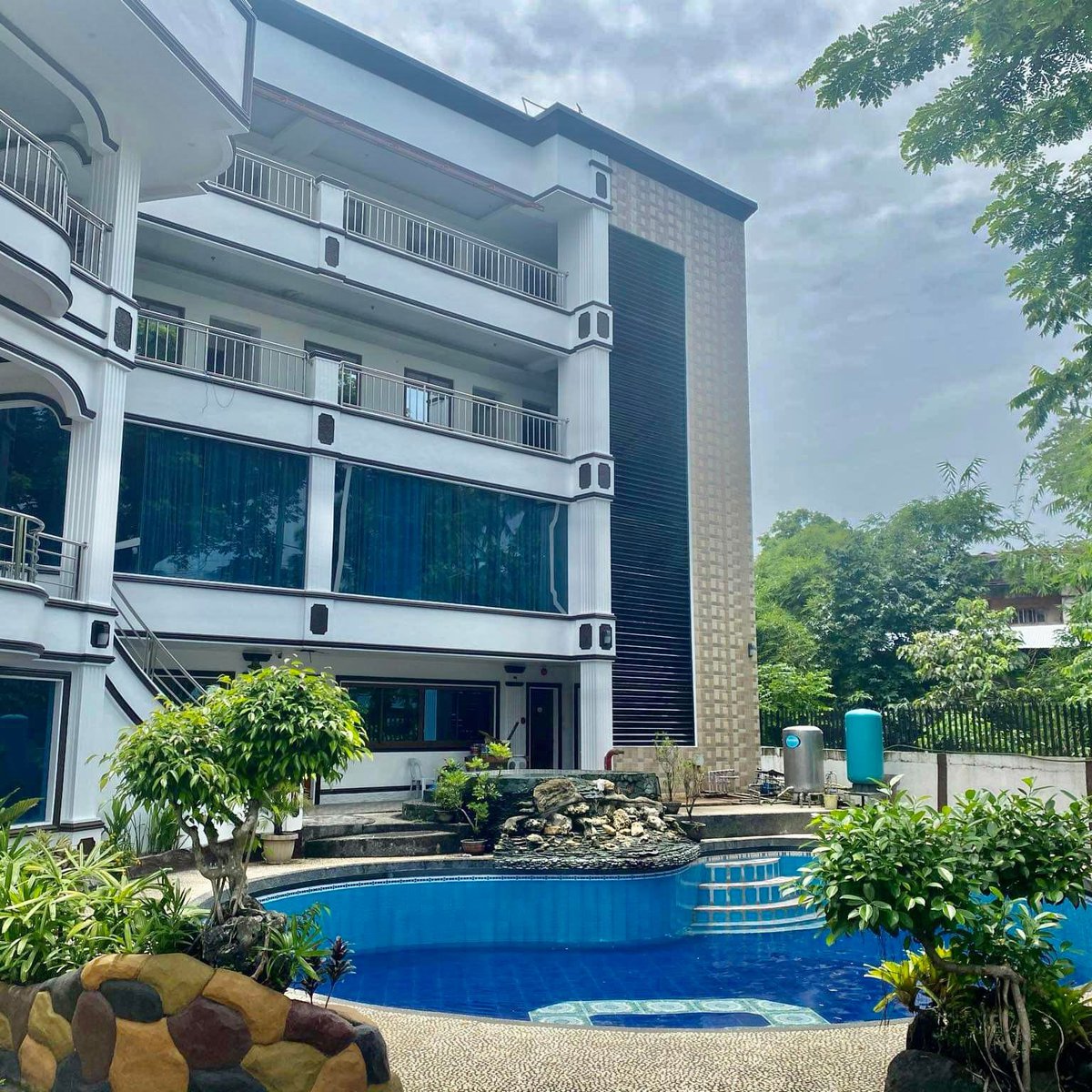 968 Sqm 4Floor Commercial Space For Sale in Guinobatan Albay Property 🏭] (May 2022