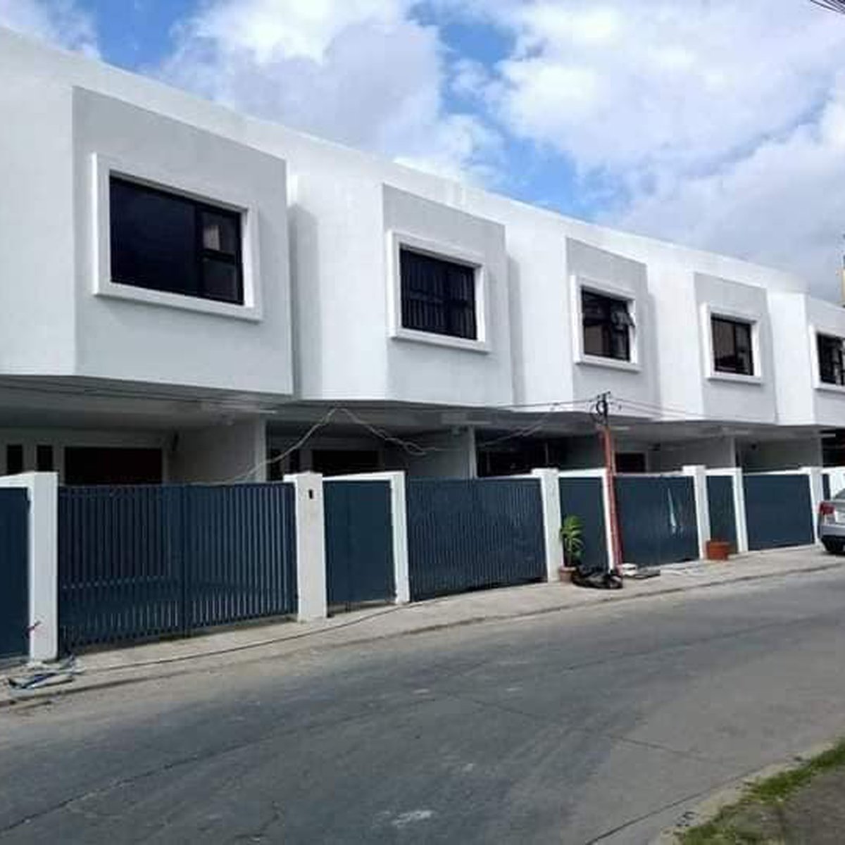 Rent to Own 3BR w/Carport Townhouse For Sale in Taytay Rizal [House and