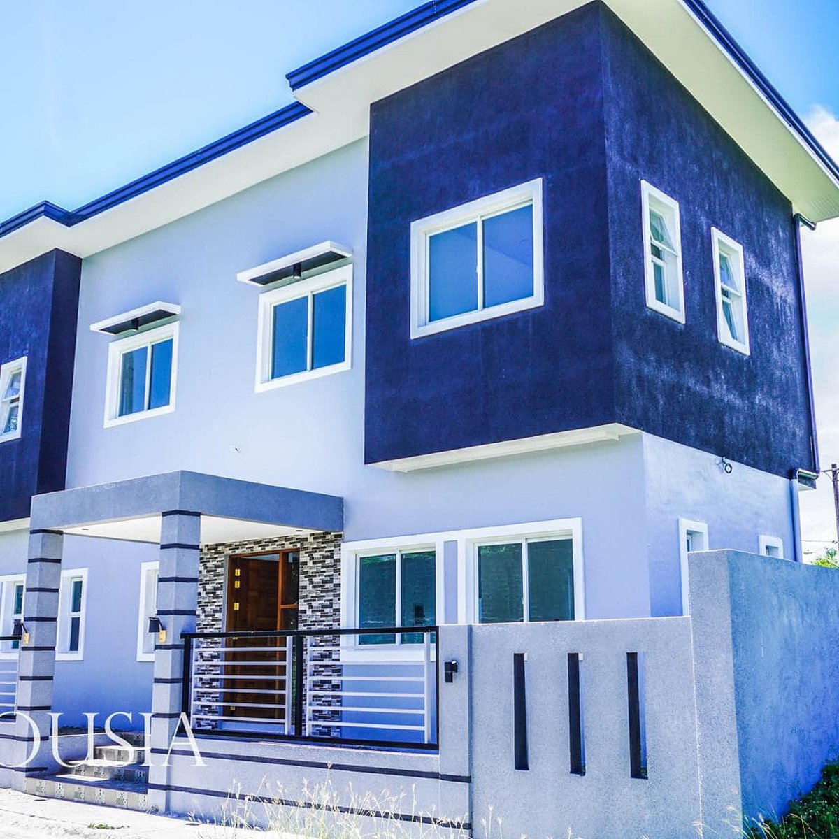 5bedroom Single Detached House For Sale in Imus Cavite [House and Lot
