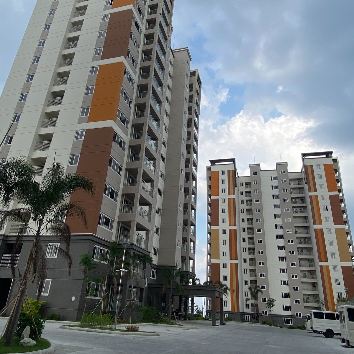 113.00 sqm 3bedroom Condo For Rent in Clark Angeles Pampanga [Condo 🏙️