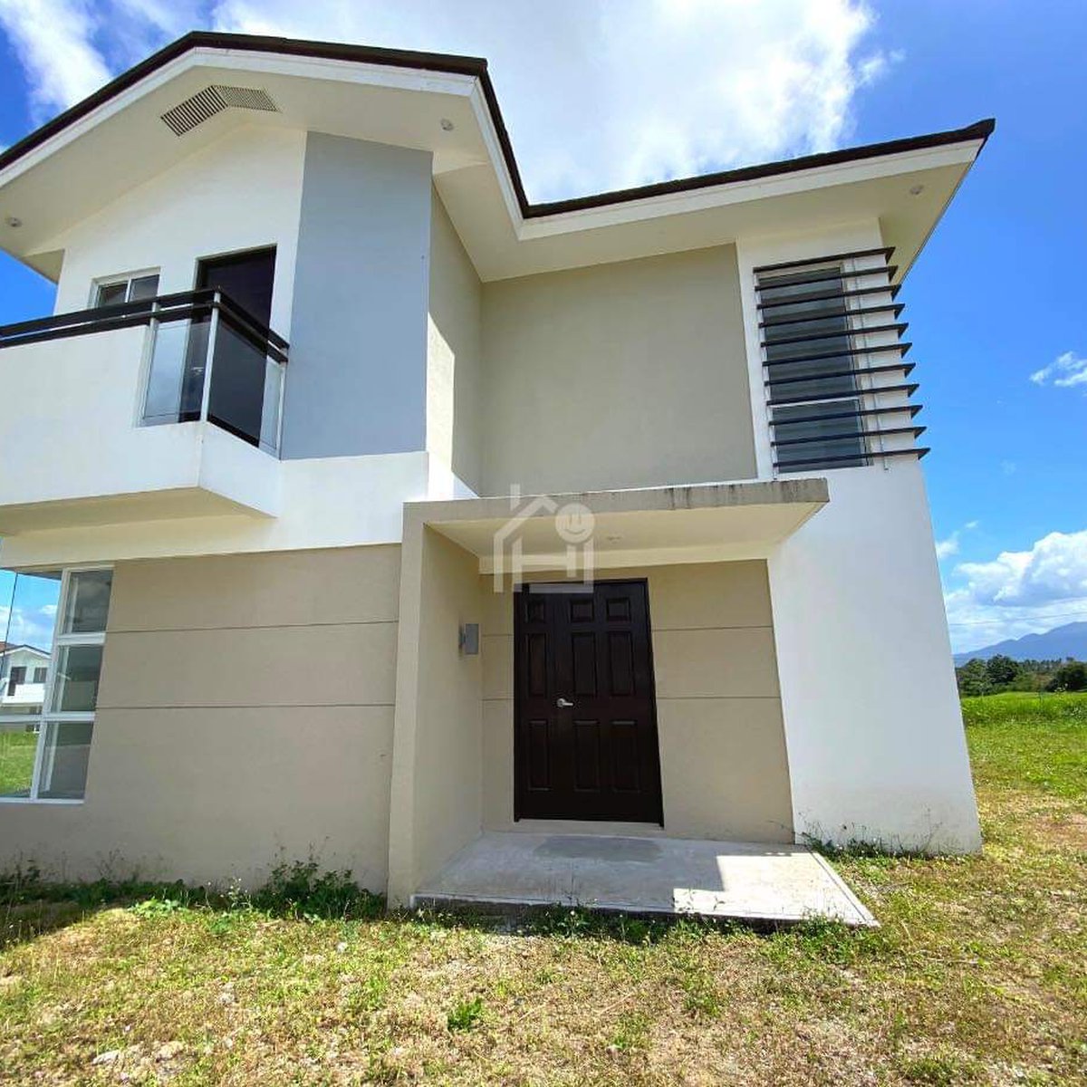 House and Lot for sale in Hillcrest Estates Nuvali Laguna [House and