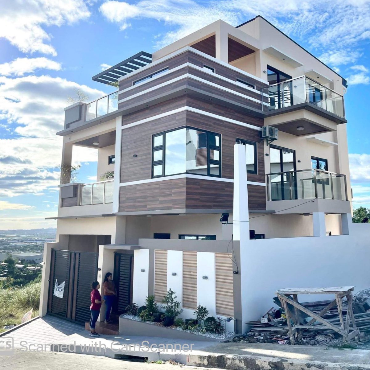 3-storey-modern-house-with-360-degrees-overlooking-view-in-taytay