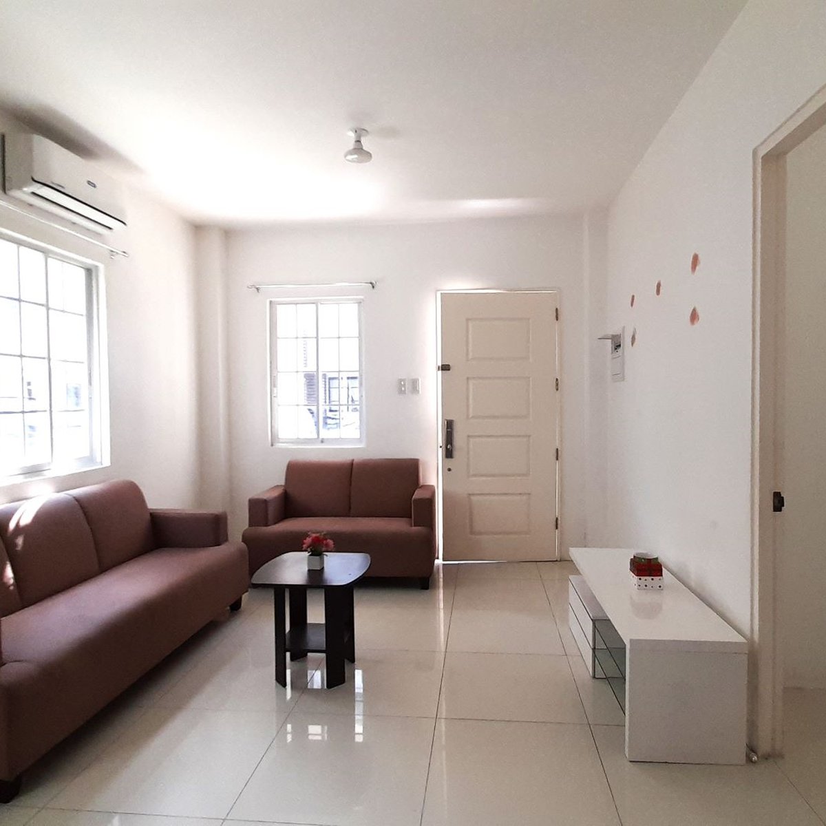 3Bedroom Partially Furnished House in Banawa, Cebu City [House and Lot