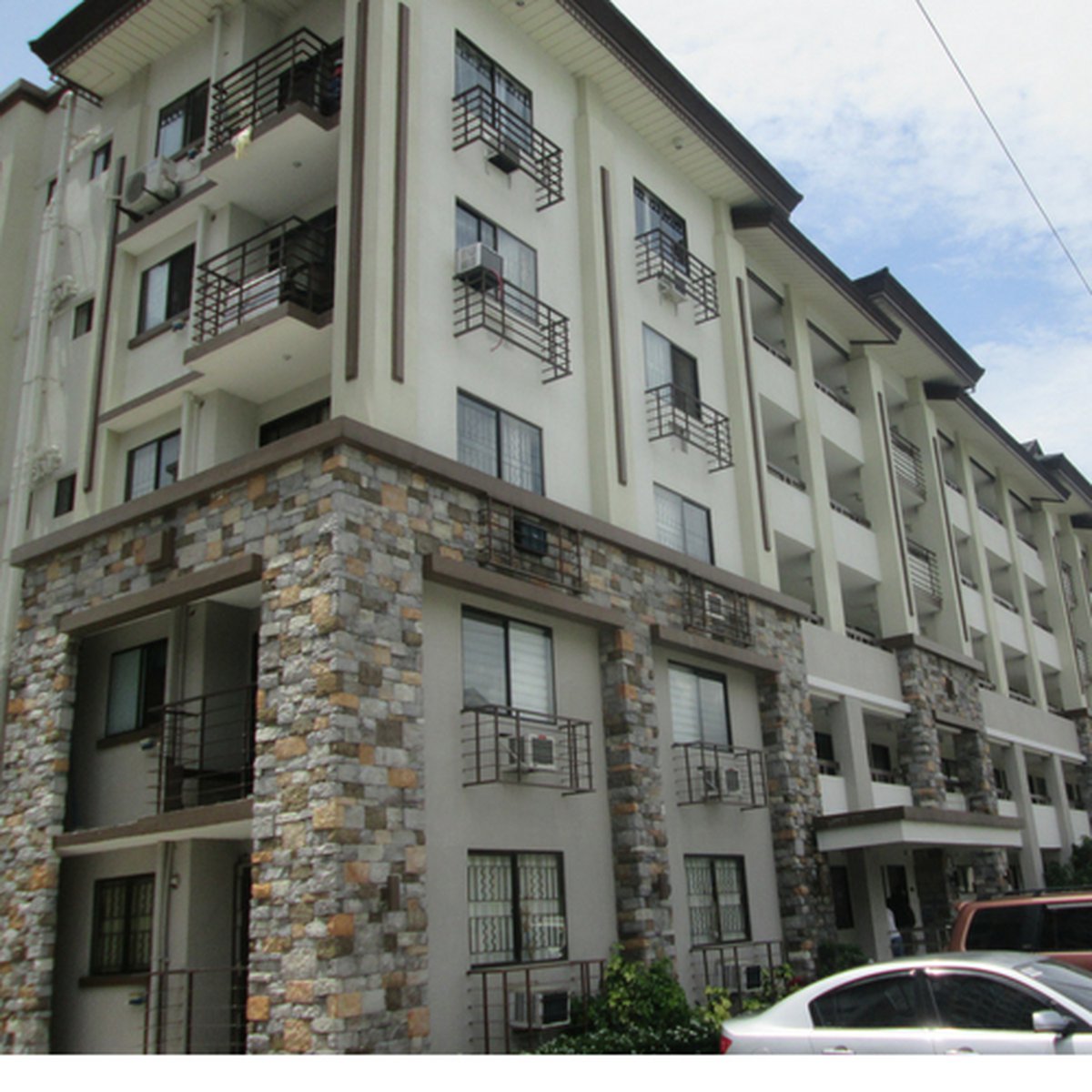 READY FOR OCCUPANCY 2 BEDROOM MAUI OASIS STA MESA MANILA CONDO [Condo 🏙️] (March 2024) in Manila