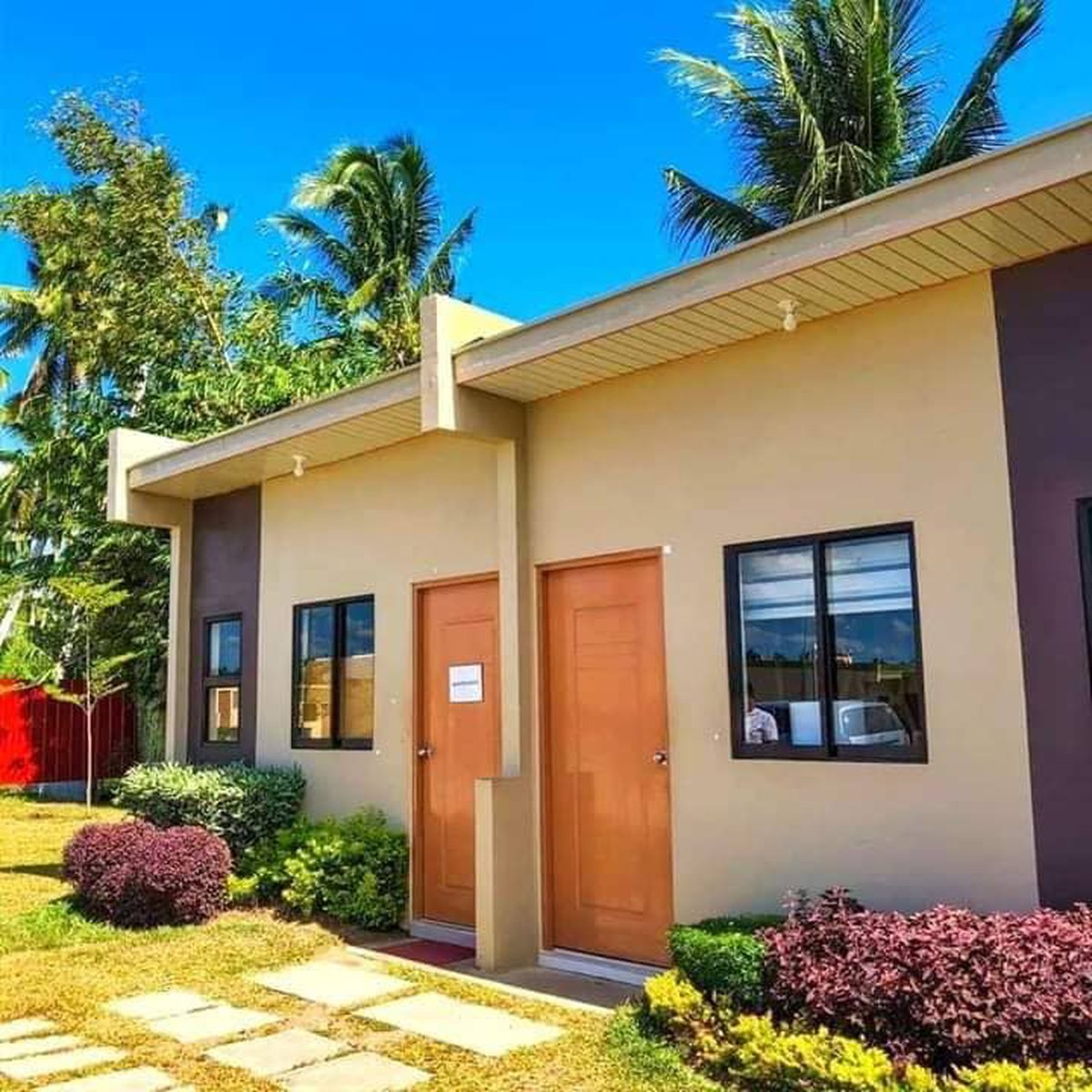 ELENA End unit 70sqm 1bedroom Rowhouse For Sale in Pili Camarines Sur