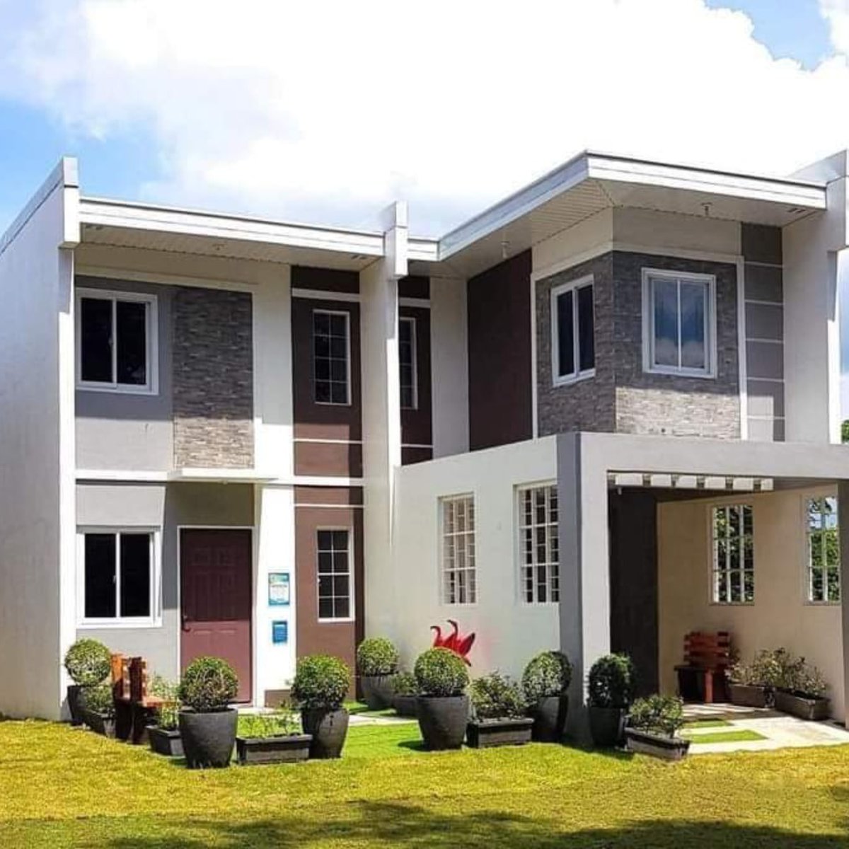 2-bedroom Rowhouse For Sale in Batangas City Batangas