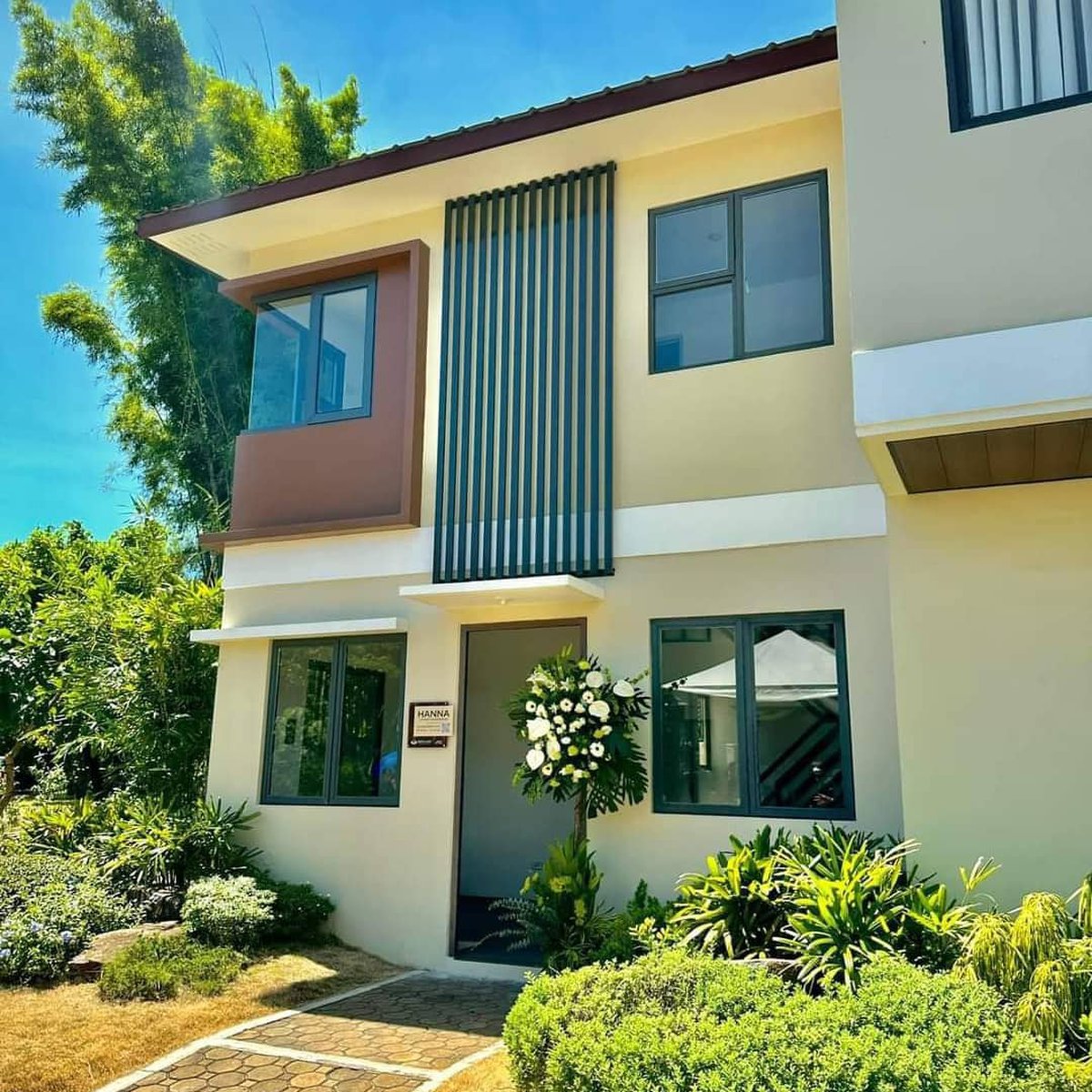 NEWEST QUADRUPLEX HOUSE AND LOT IN CAVITE, NEAR CAVITEX [House and Lot