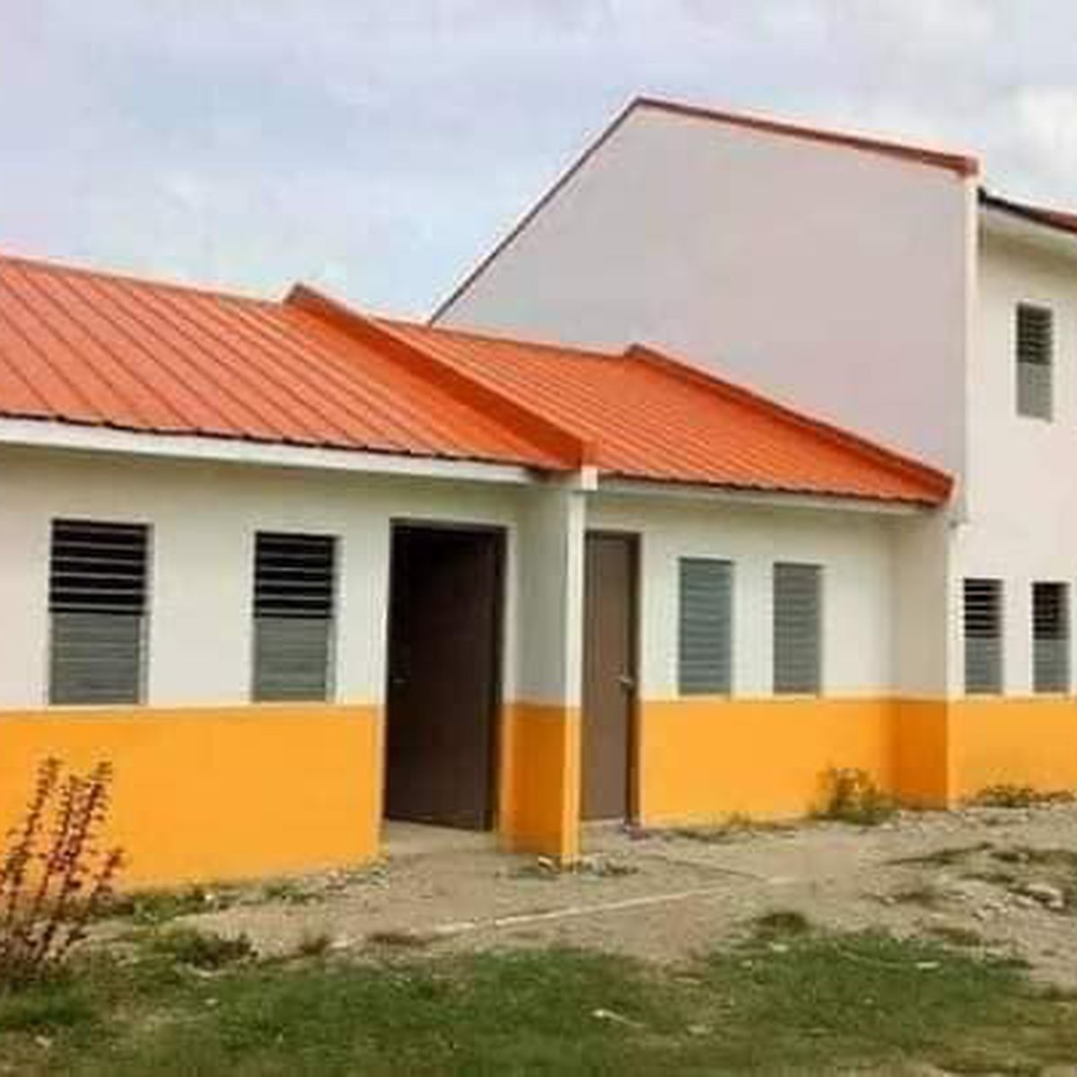 2 Bedroom Rowhouse For Sale In San Jose Batangas [House and Lot 🏘️