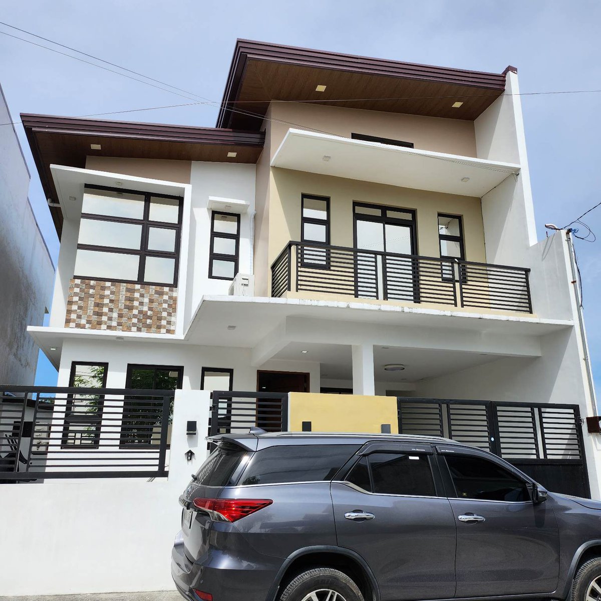 House and lot for sale in Angeles City Near Marquee Mall [House and Lot