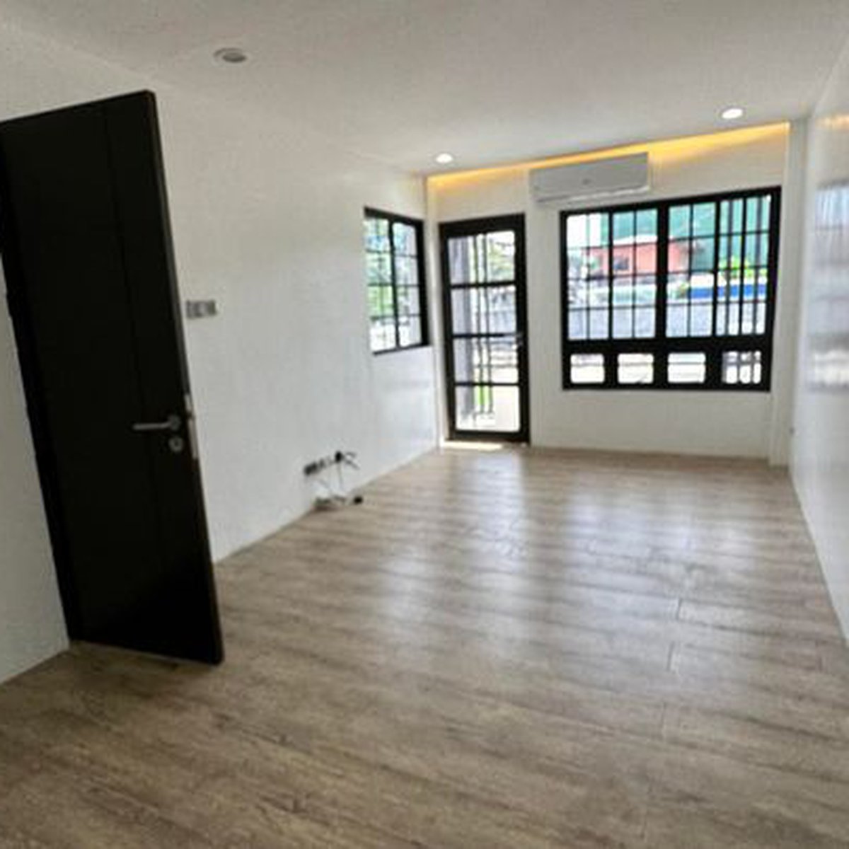 3 Bedroom, Single Detached House For Sale in Caloocan Metro Manila