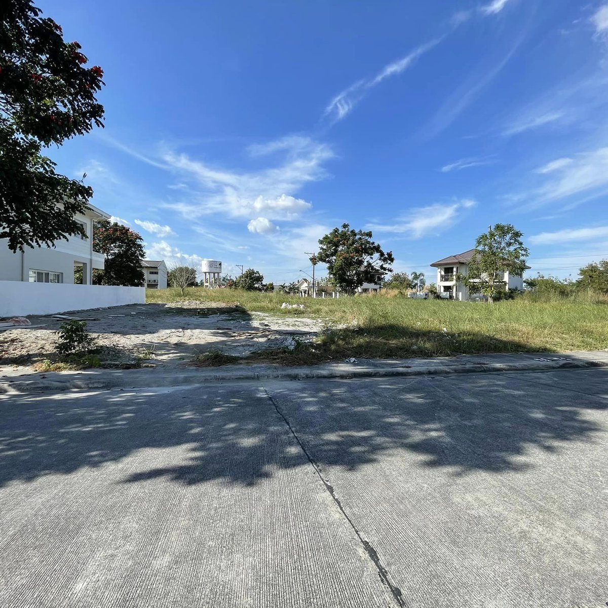 FOR SALE RESIDENTIAL LOT INSIDE SECURED VILLAGE IN PAMPANGA [Lot 🚜