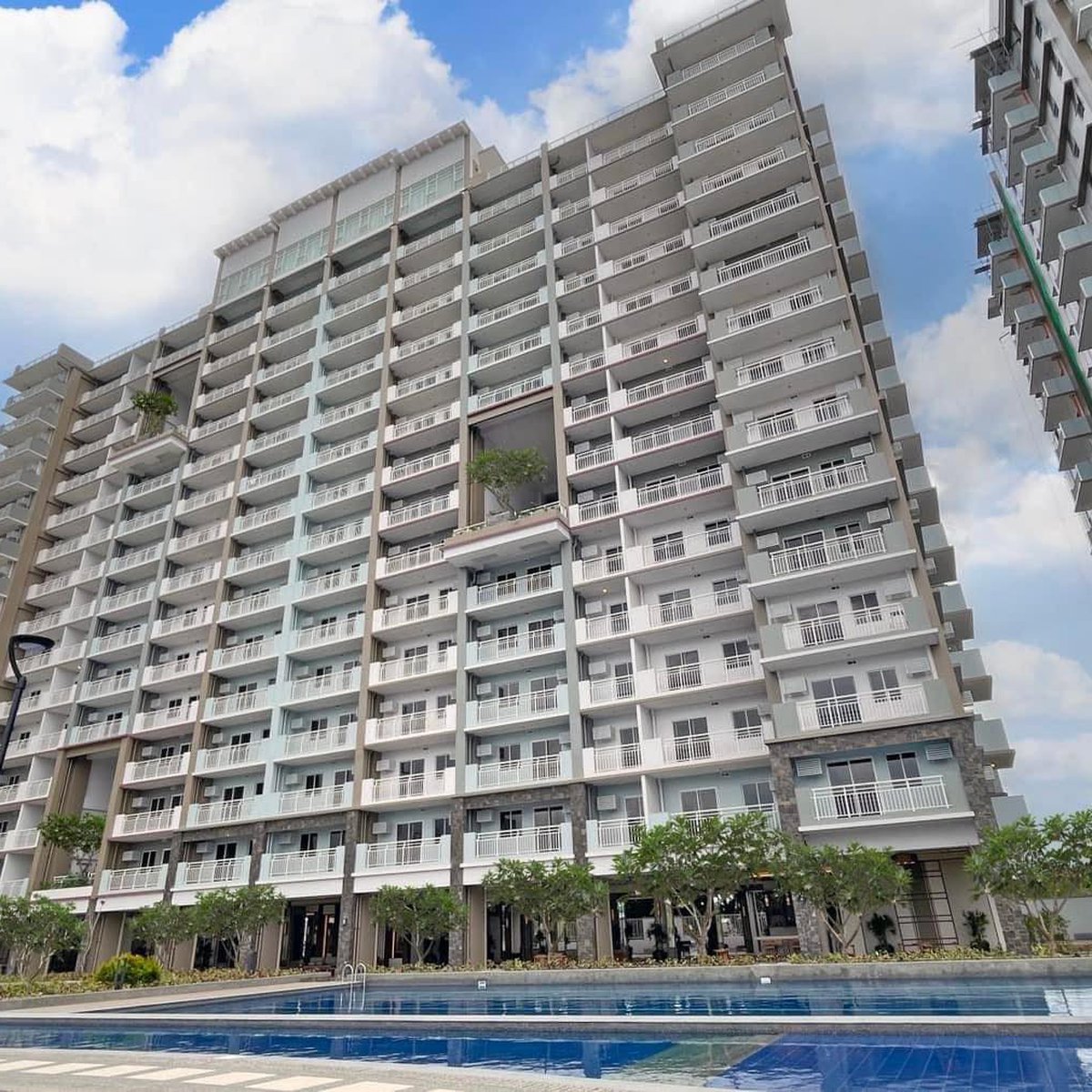 3 BEDROOM RESALE BELOW MARKET BELOW SATORI RESIDENCES SANTOLAN PASIG