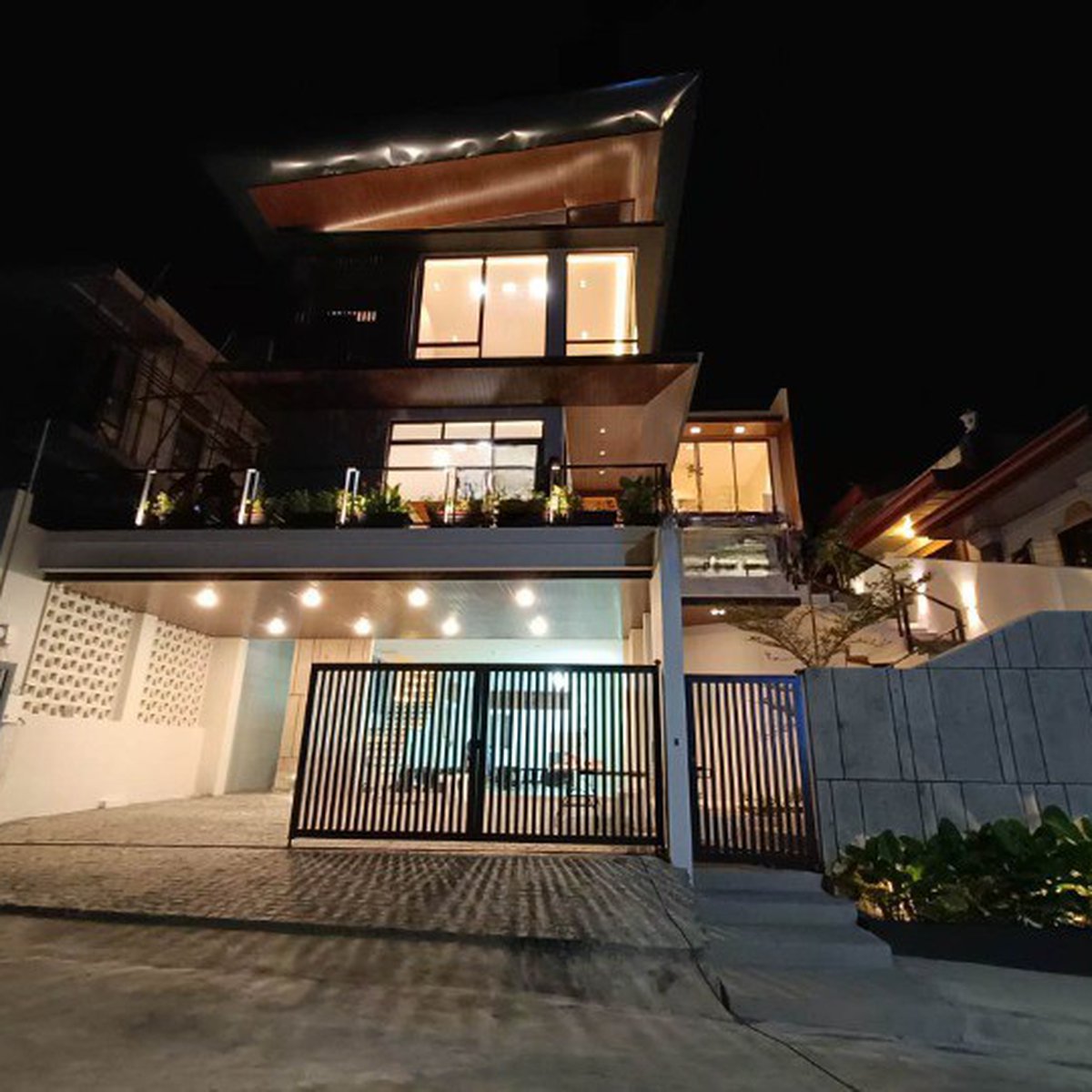 House & Lot FOR SALE In Alta Vista, Antipolo, Rizal Overlooking [House