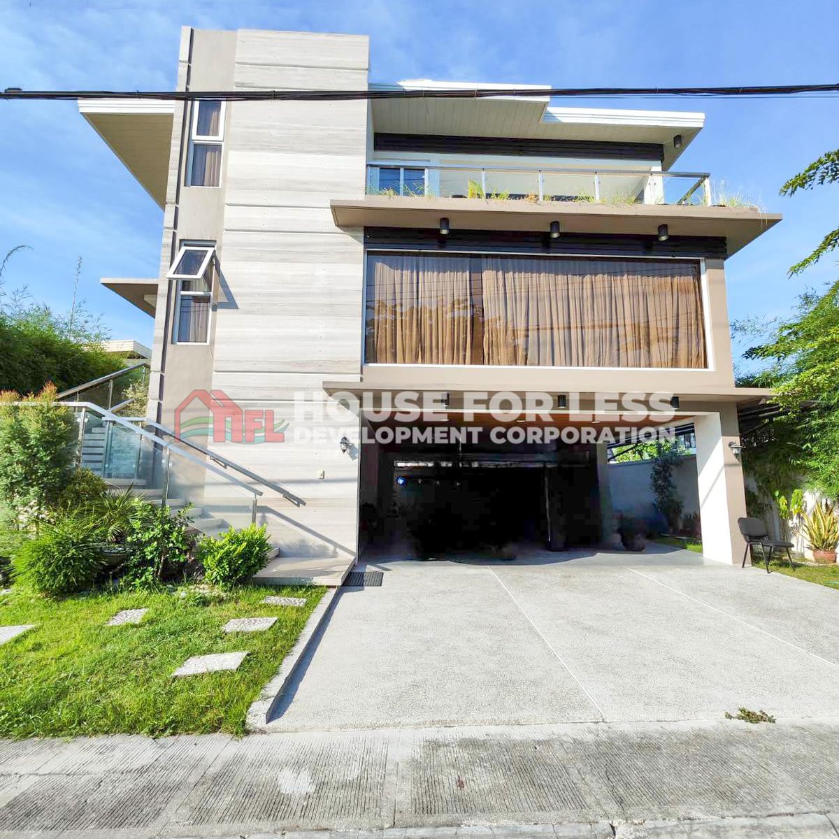 4-bedroom Furnished Single Detached House for Sale in Angeles Pampanga